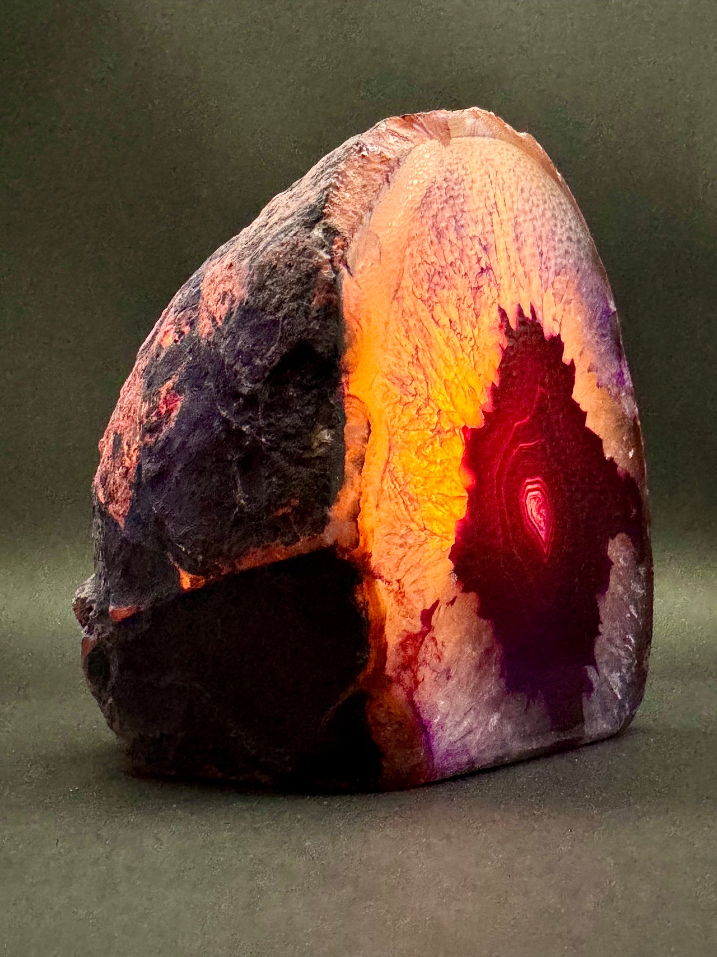 Agaat Theelichthouder – Natuurlijke Schoonheid en Warm Licht