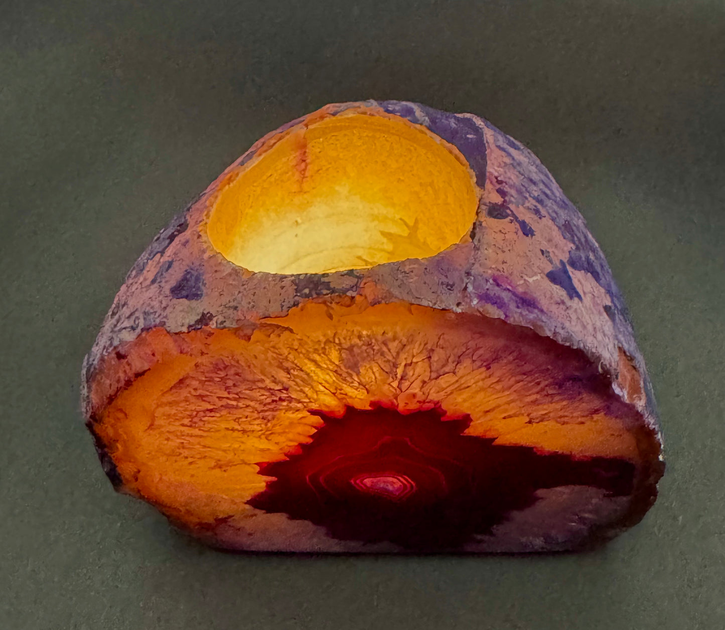 Agaat Theelichthouder – Natuurlijke Schoonheid en Warm Licht