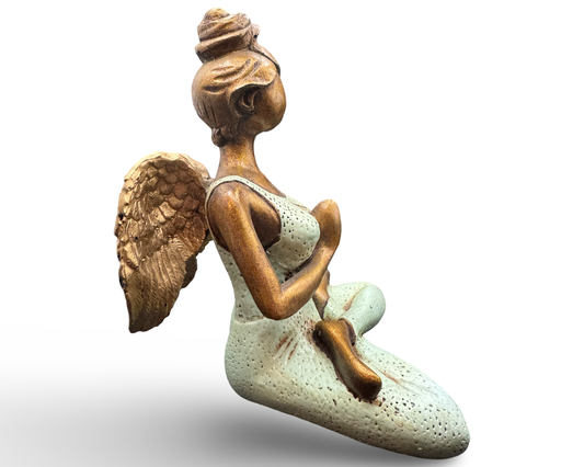 Rustgevend Engel Beeldje – Handgemaakt Decoratiestuk